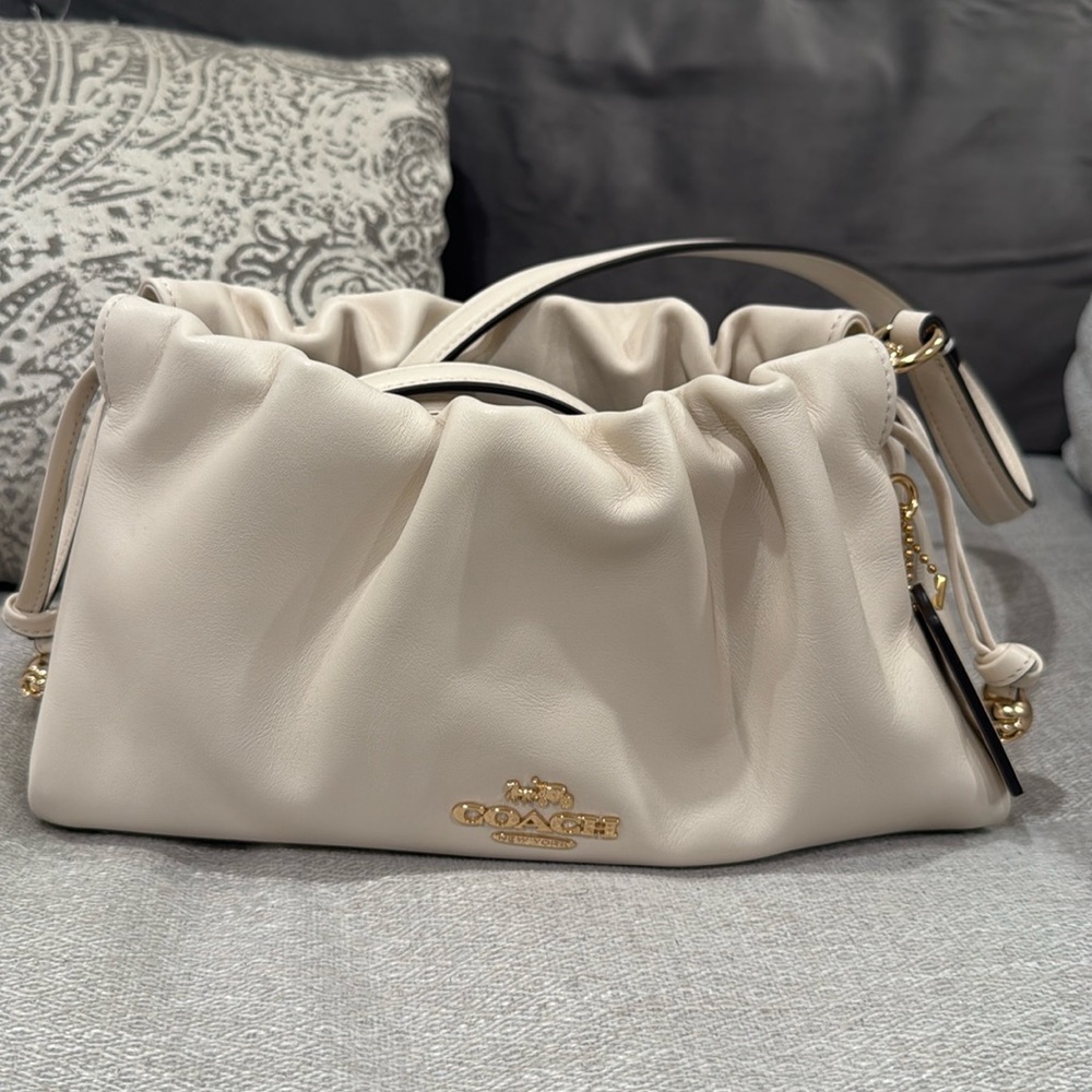 Coach Faye shoulder bag
Worn once